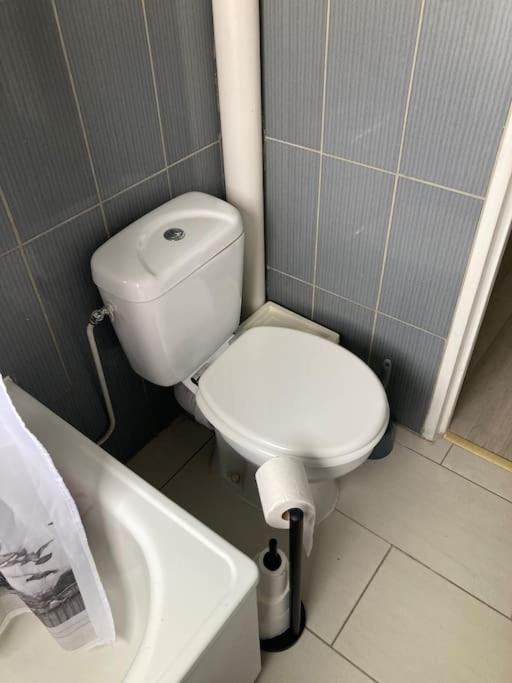 Grand Studio Confort Эврё Экстерьер фото